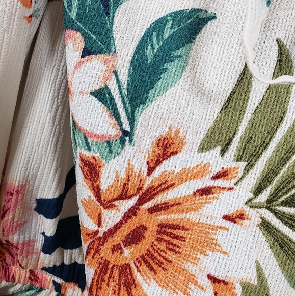 🎅4/10🎅GUESS Floral off the shoulder blouse XS - Picture 7 of 9